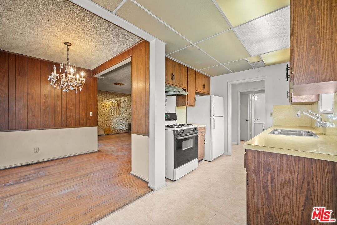 Ratner photo 9