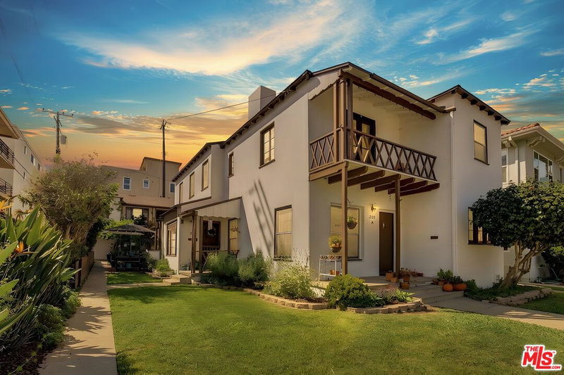 209 Mira Mar Ave