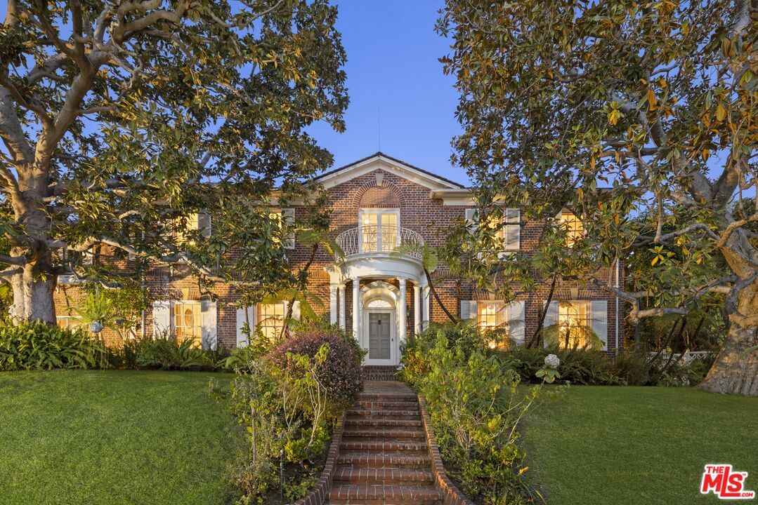 Beverly Glen photo 2
