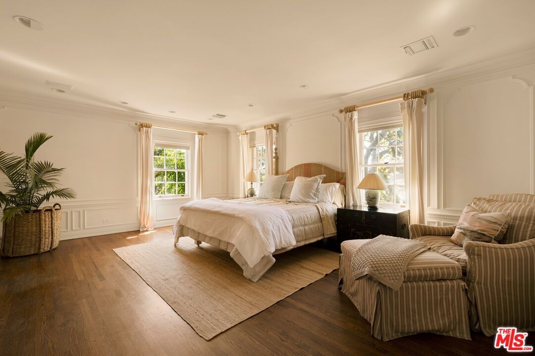Beverly Glen photo 20