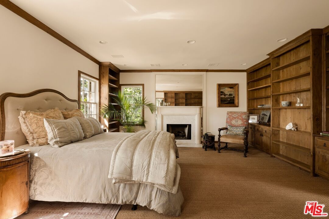 Beverly Glen photo 24