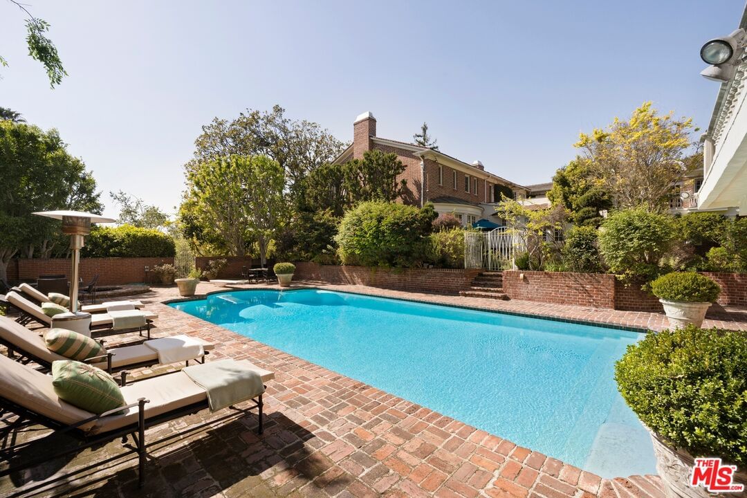 Beverly Glen photo 28