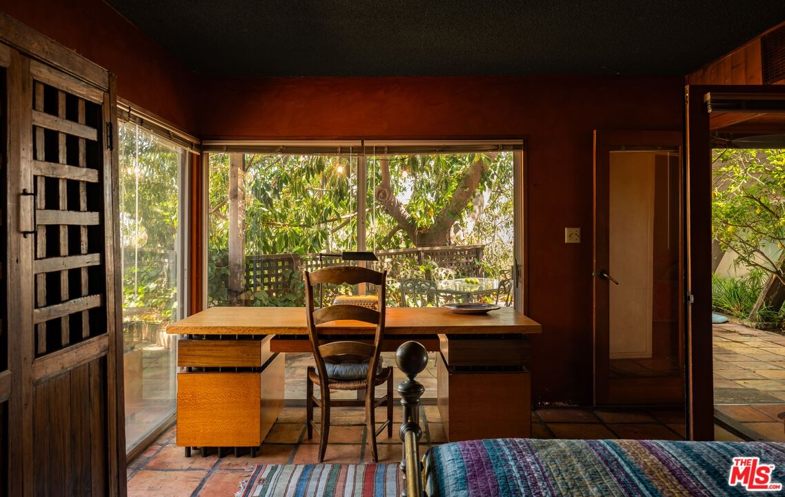 Mulholland photo 15