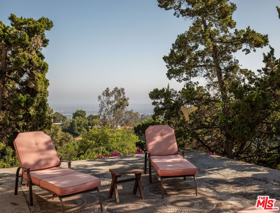 Mulholland photo 25