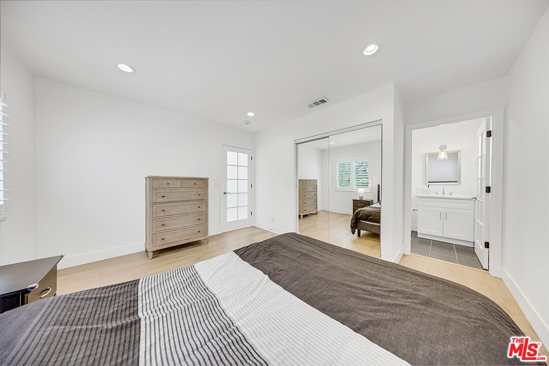 Greenlawn photo 26