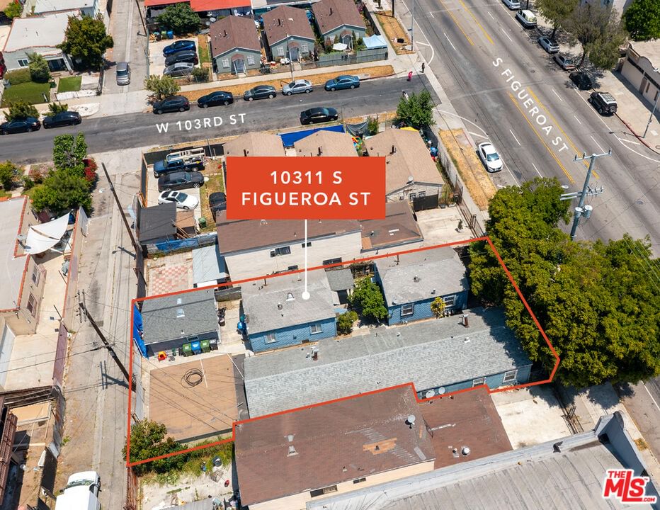 Figueroa photo 1