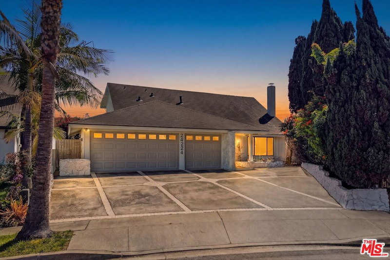 24224 Spicewood Ln