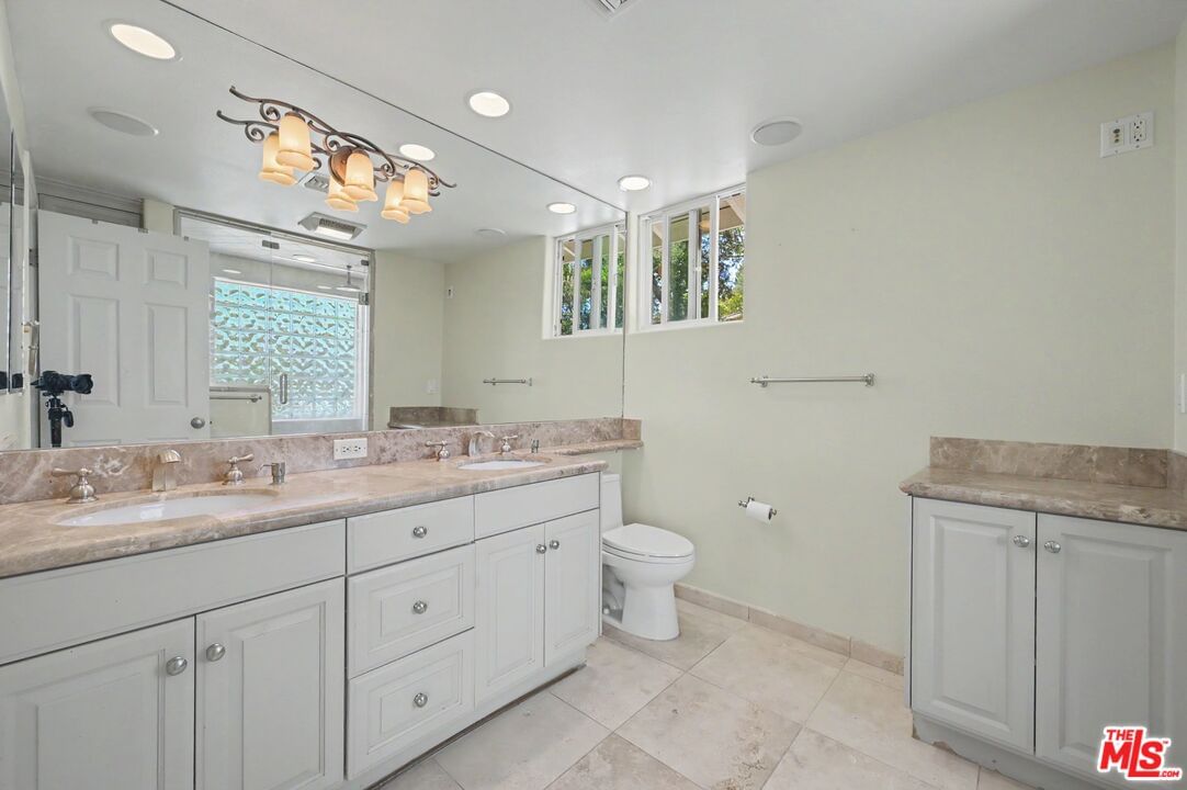 Brookview photo 32