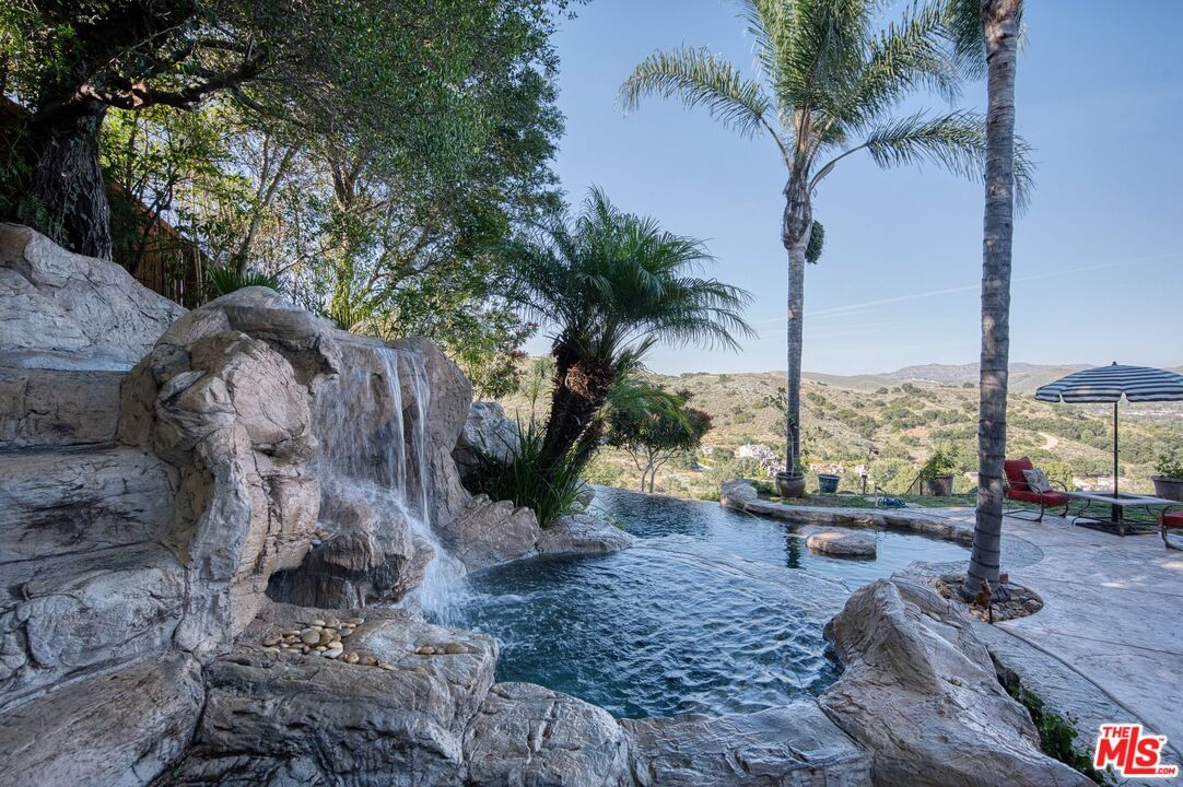Brookview photo 37