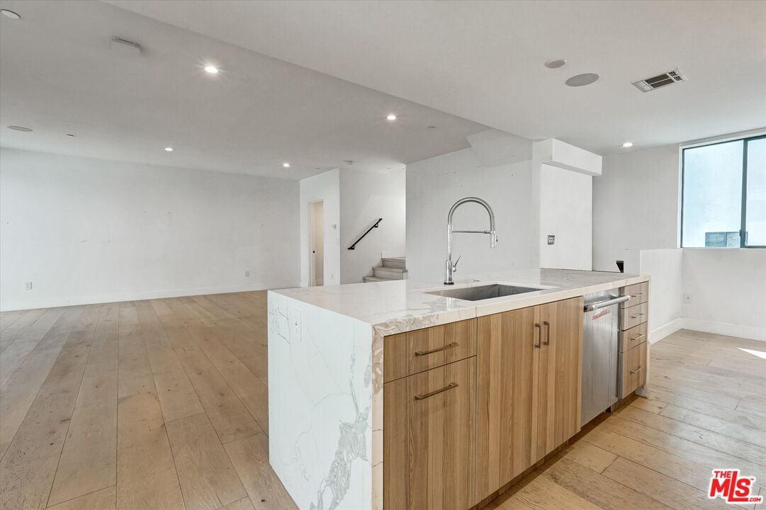 Gramercy photo 14