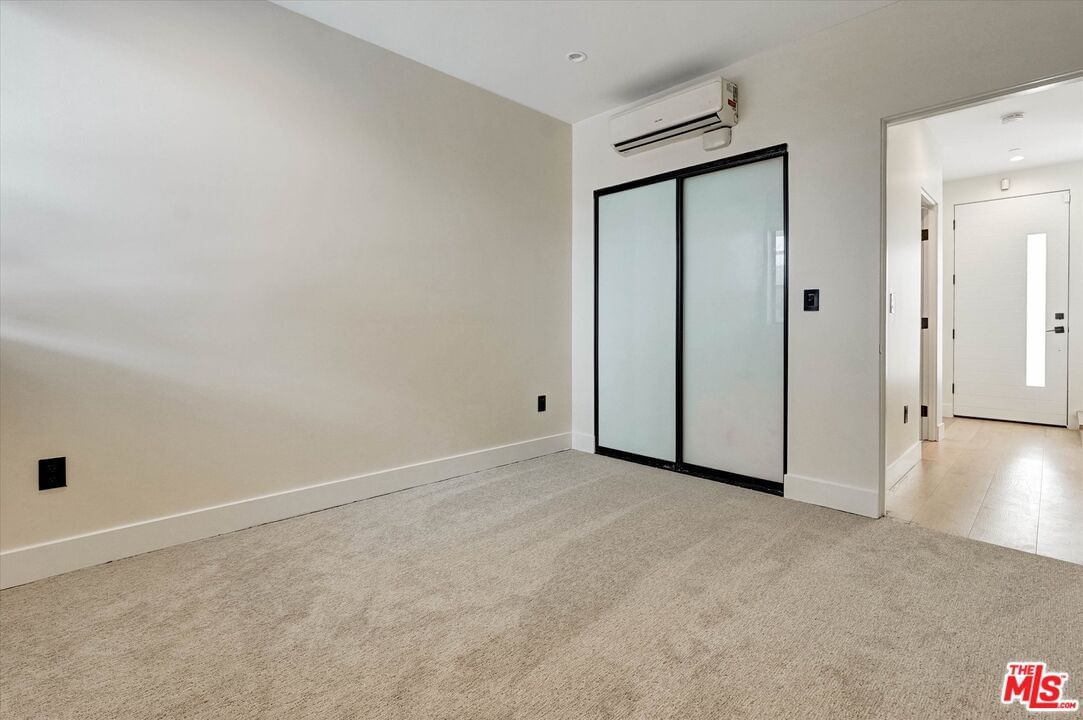Gramercy photo 19