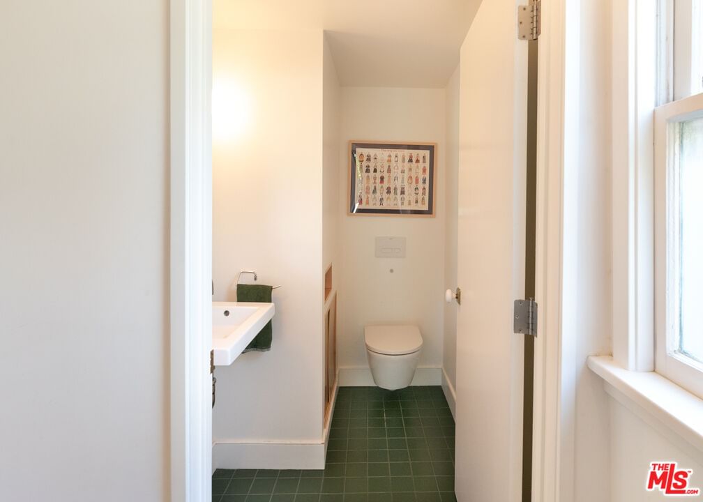 Hub photo 25