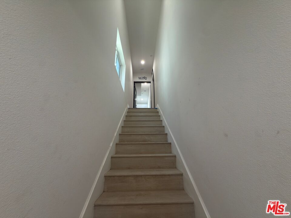 37th photo 14