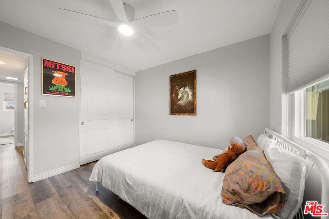 Balfern photo 18