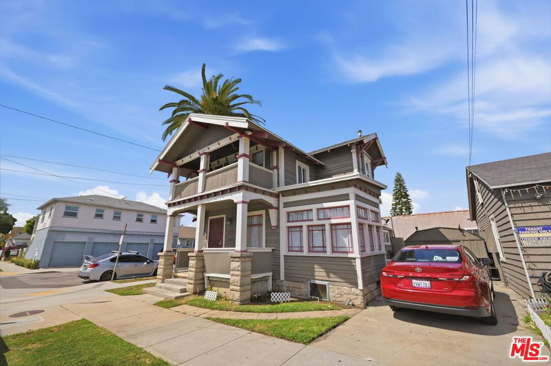 201 Eagle St