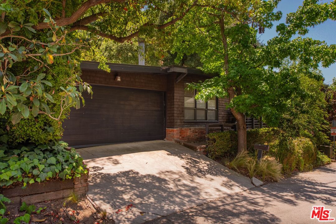Yoakum photo 38