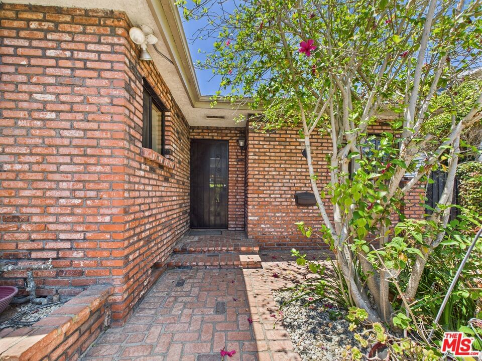 Kentwood photo 10