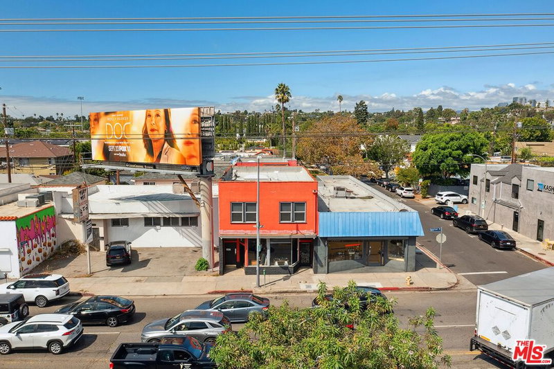 2847 Robertson Blvd