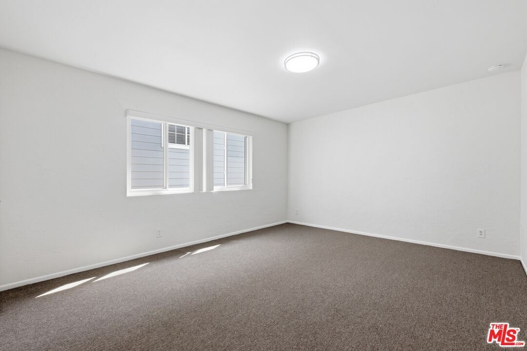82nd photo 16