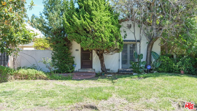 110 Elm Dr