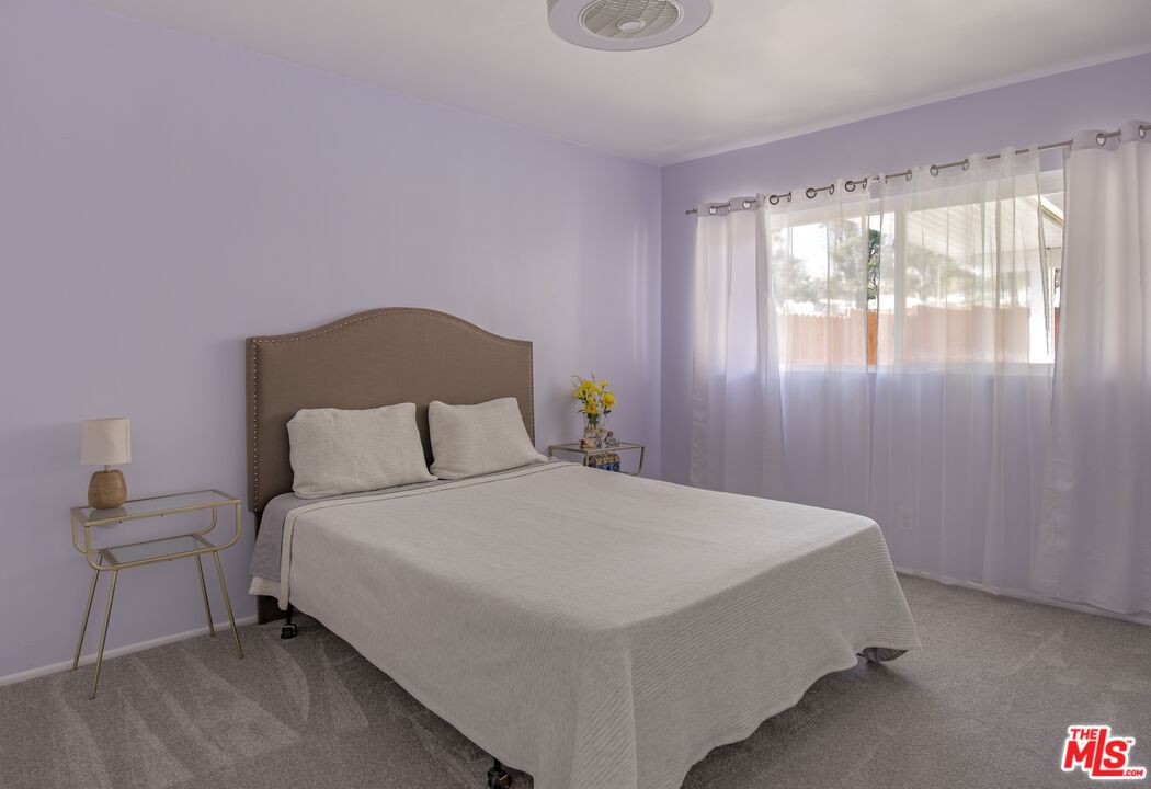 Altadena photo 10
