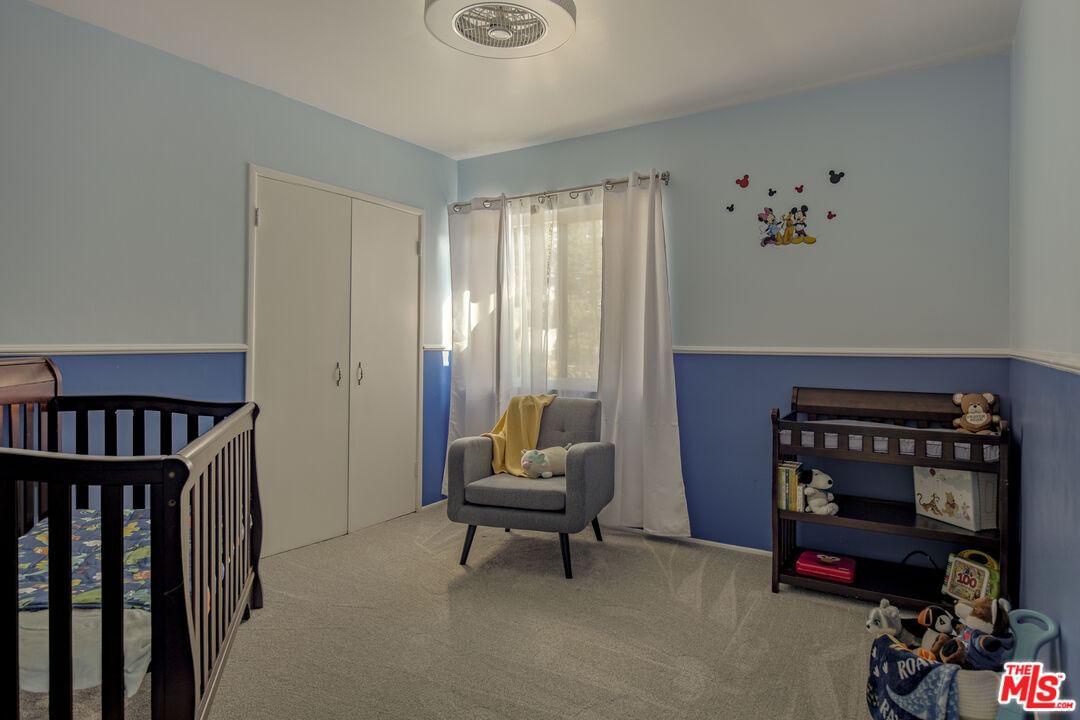 Altadena photo 18