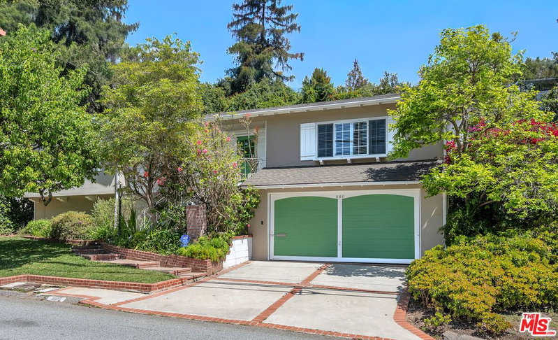 260 Bundy Dr