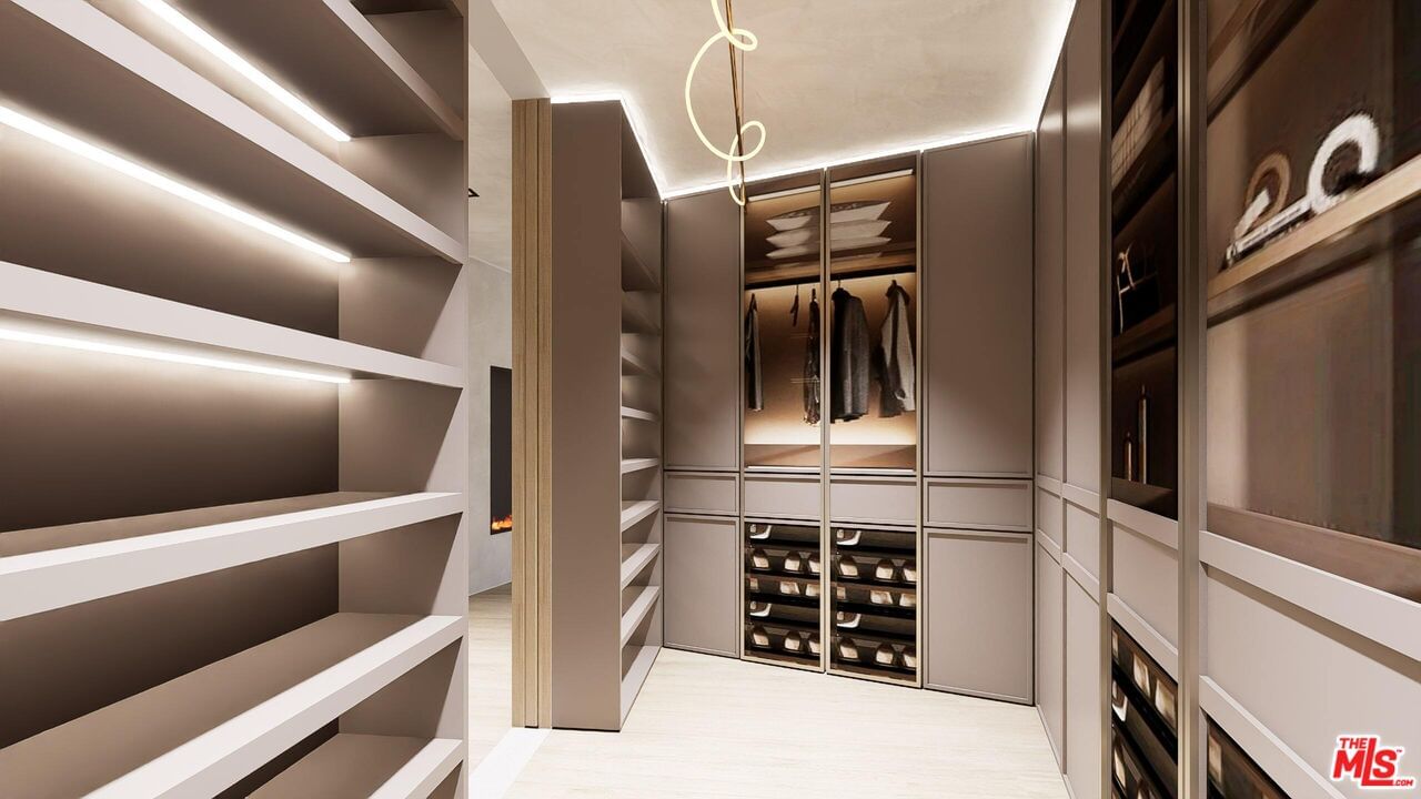 Bollinger photo 28