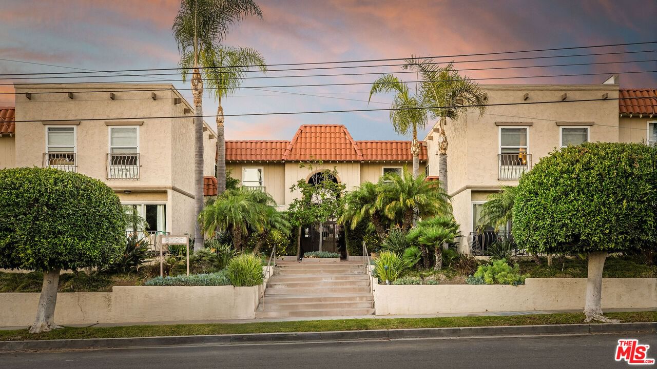 Redlands photo 36