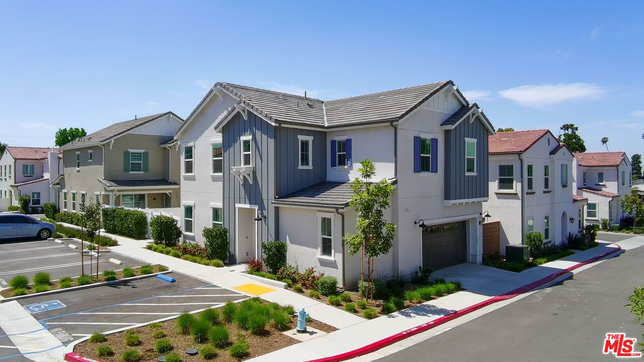 Westmont photo 34
