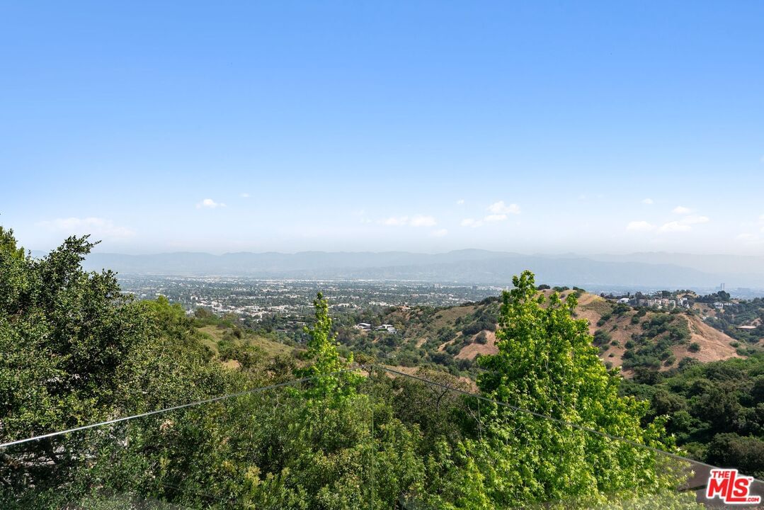 Mulholland photo 17