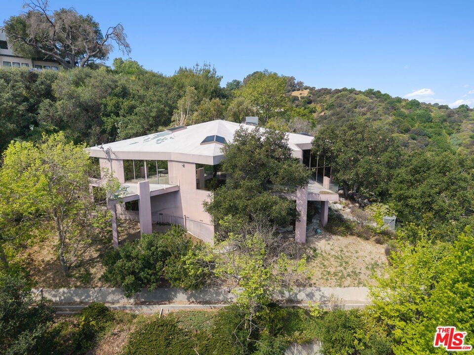 Mulholland photo 20