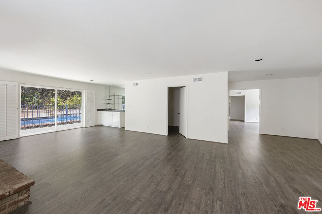 Royal Ridge photo 17