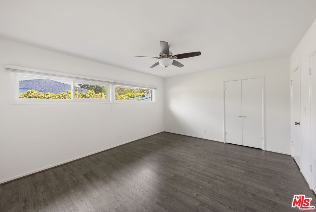 Royal Ridge photo 24