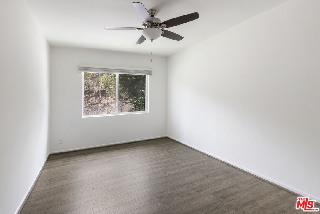 Royal Ridge photo 32