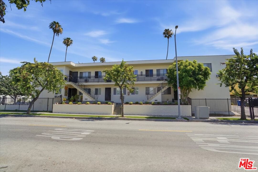 Van Ness photo 2