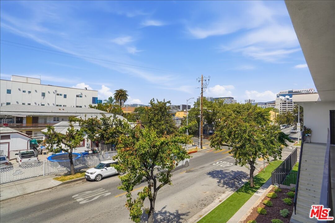 Van Ness photo 4
