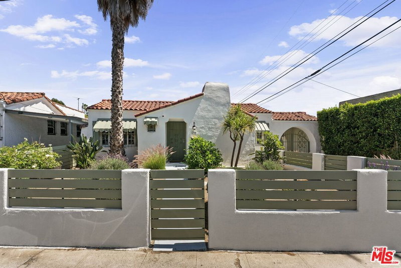 2030 Redondo Blvd