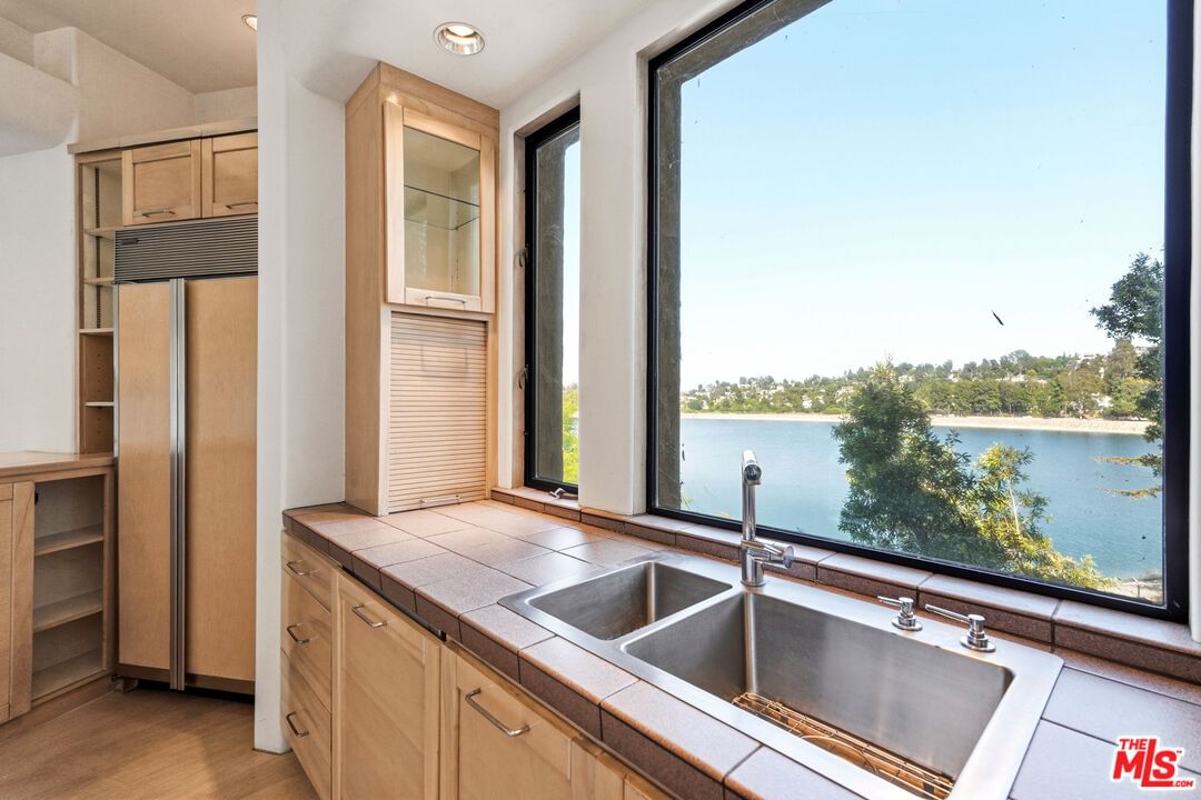 Silver Lake photo 9