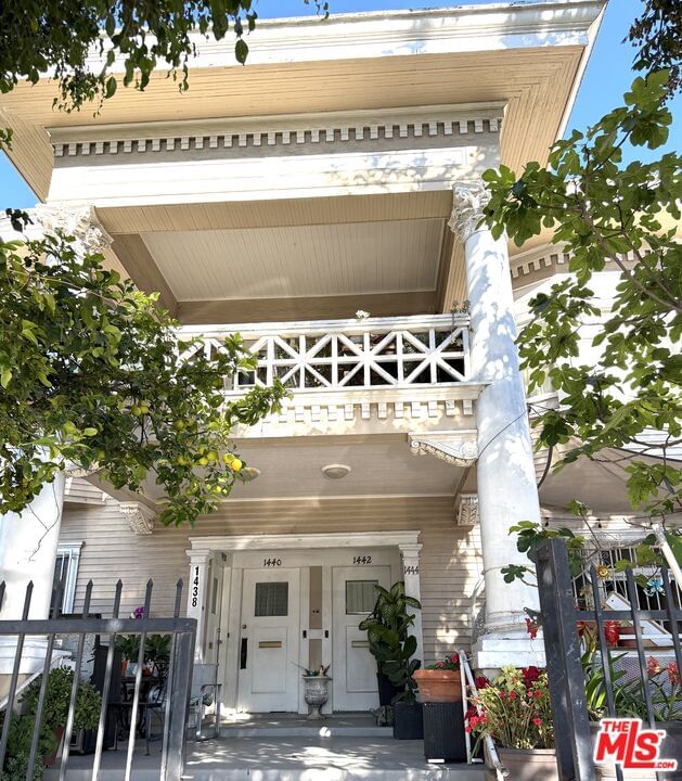 1438 Magnolia Ave