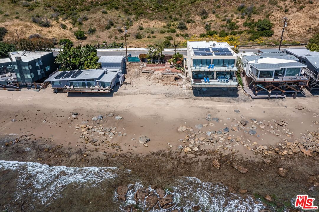 Malibu photo 6