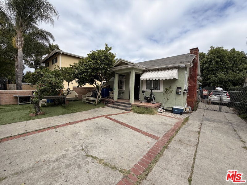 1032 Ridgewood Pl