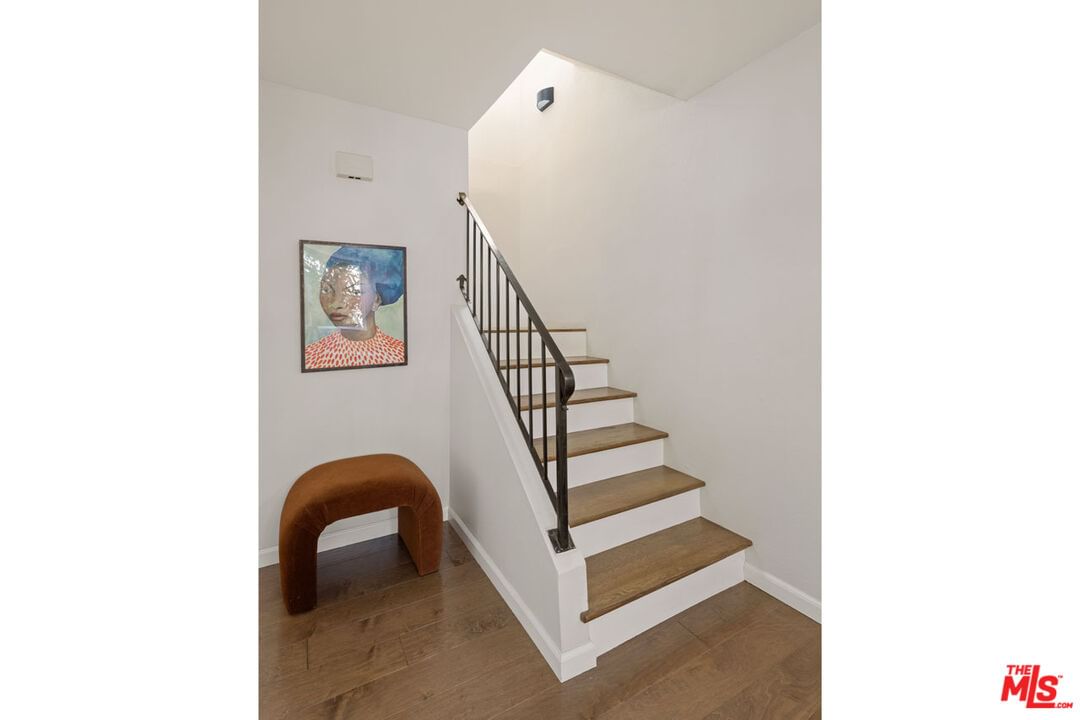 Avenue 22 photo 11