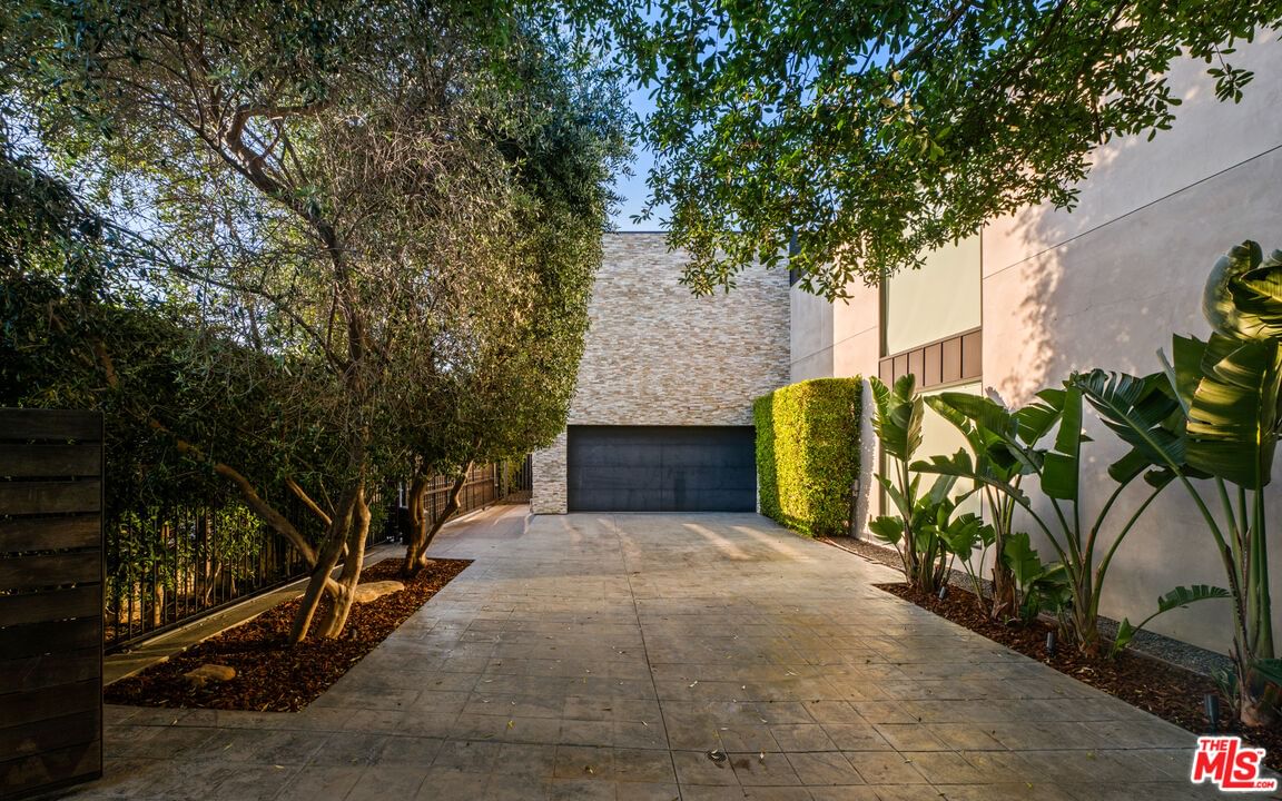 Bel Air photo 16