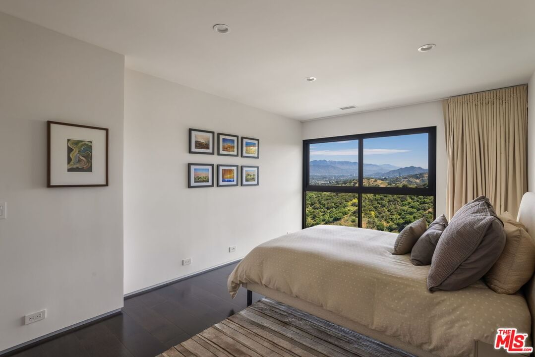 Beverly Ranch photo 28