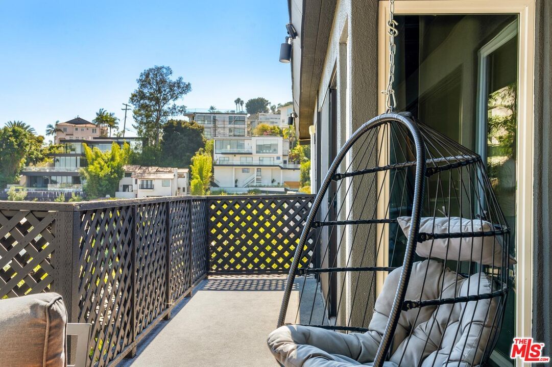Hollywood photo 31