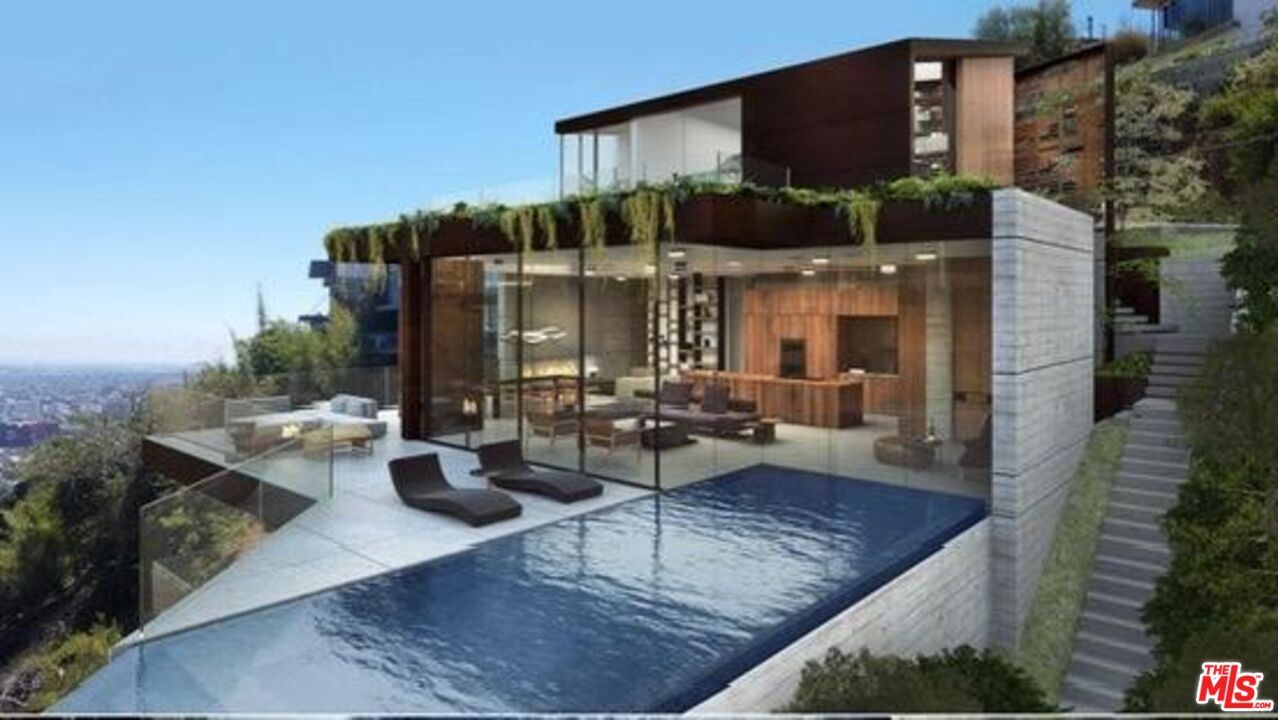 Hollywood photo 44