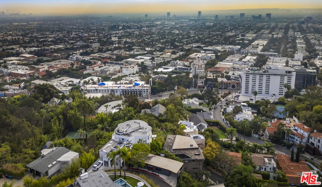 Hollywood photo 48