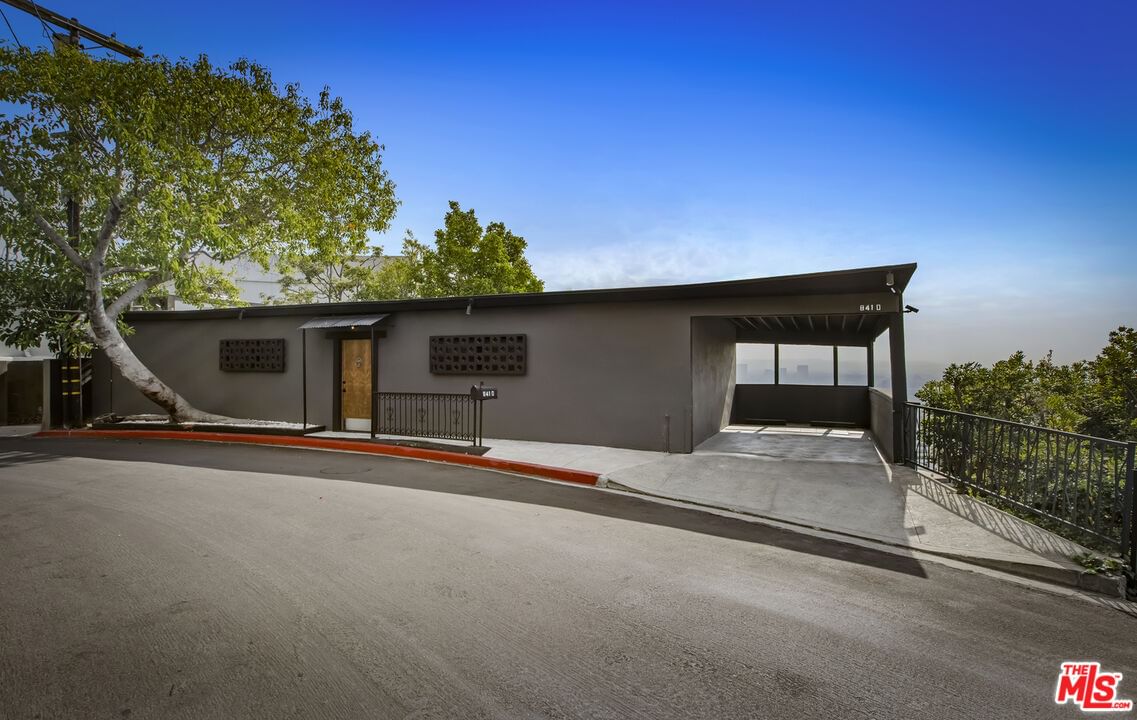 Hollywood photo 50