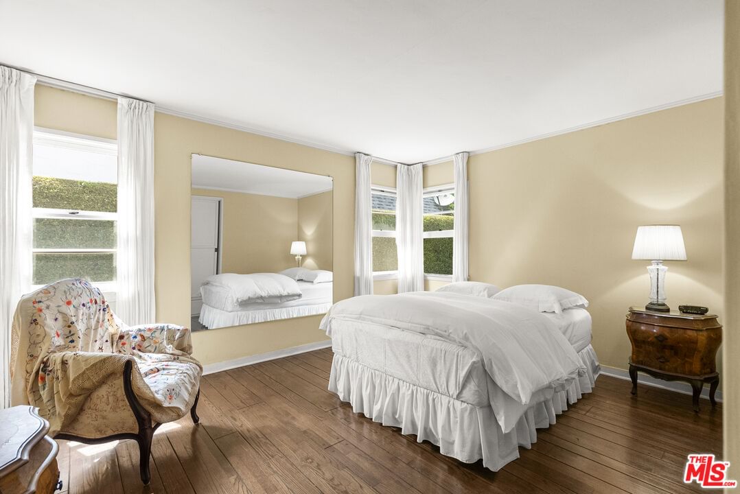 Peach Grove photo 27